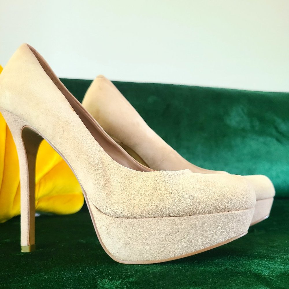 Bakers nude platform heel